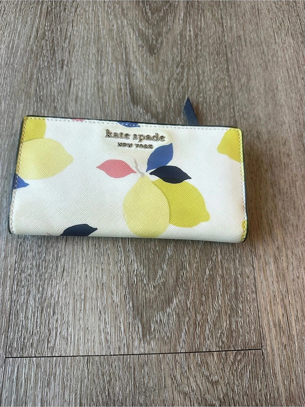 Kate Spade Cameron Lemon Zest Large Slim Bifold Wallet White & Yellow